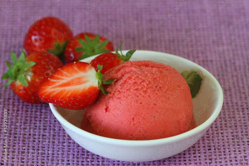 Strawberry sorbet and fresh strawberry Strawberry sorbet and fresh strawberry
