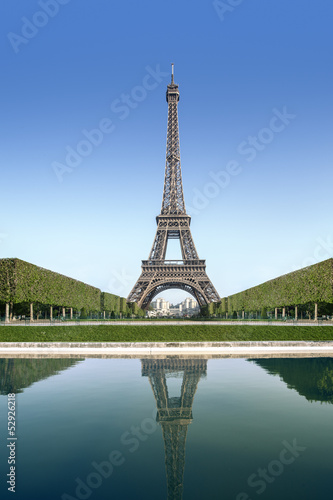 Tour Eiffel Paris © PUNTOSTUDIOFOTO Lda