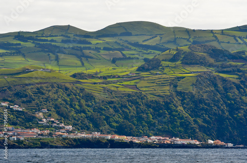 Ile de Sao Jorge aux Açores © Yvann K