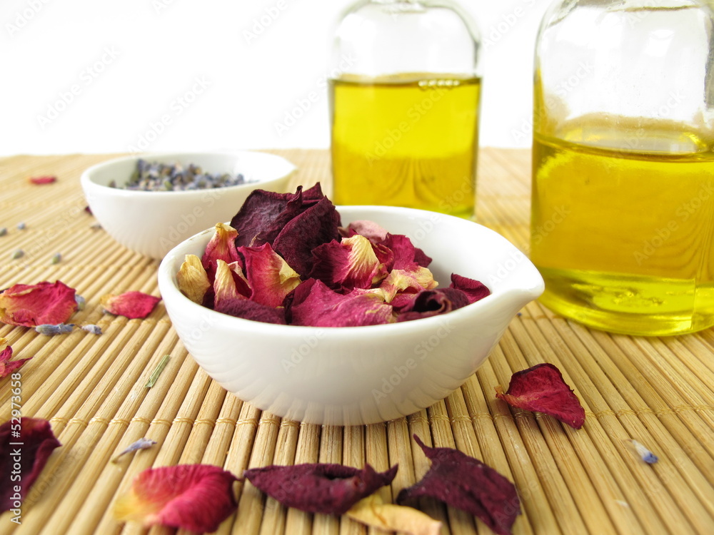 Massageöl mit Lavendel und Rose Massageöl mit Lavendel und Rose