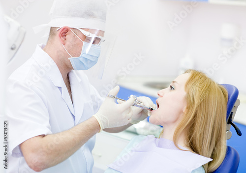 medical care a patient with a toothache