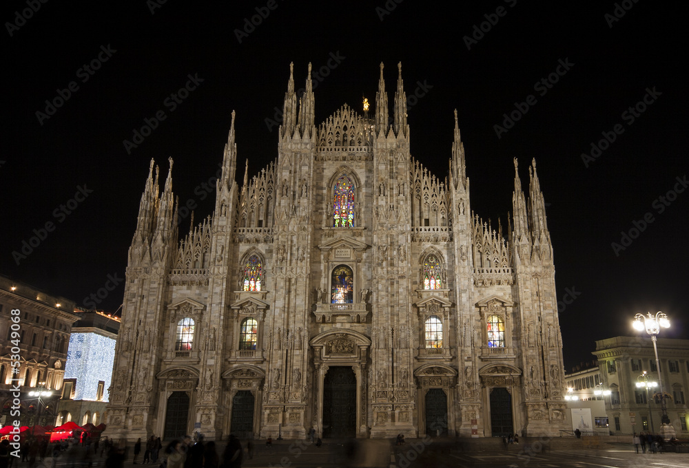 Duomo di Milano at night