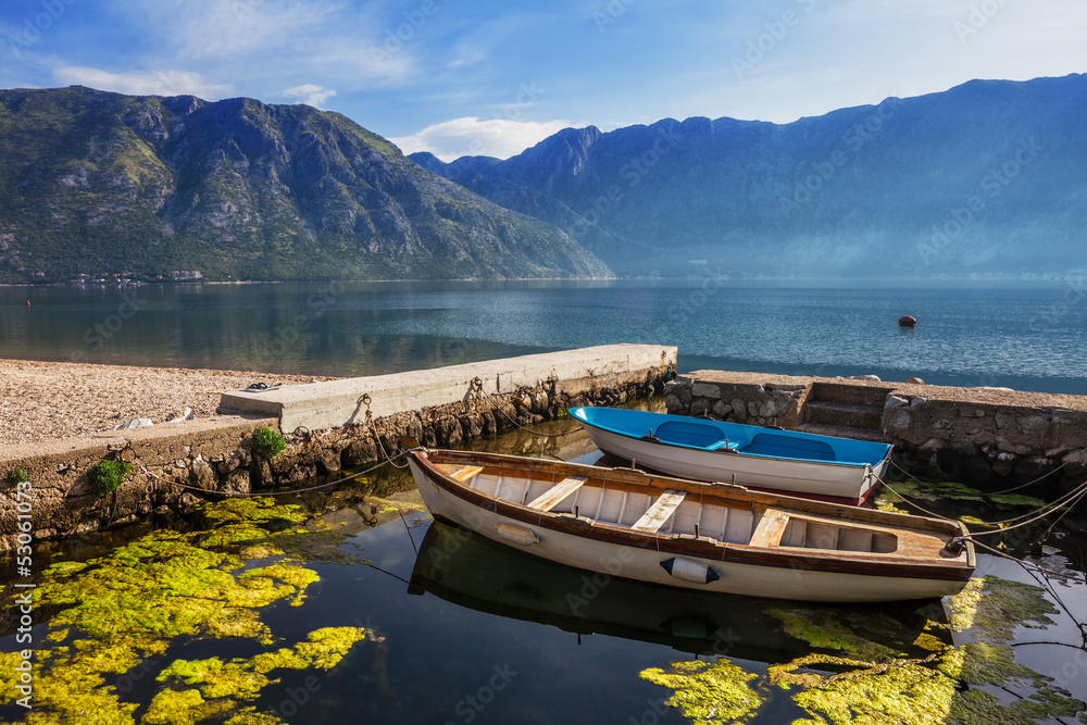Obraz premium A small bay with boats