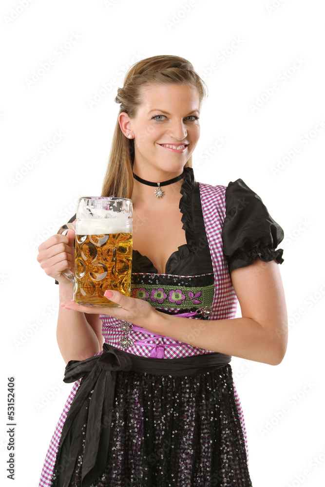 Frau in Tracht mit Bier