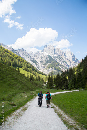Bergtour in den Alpen © lavizzara