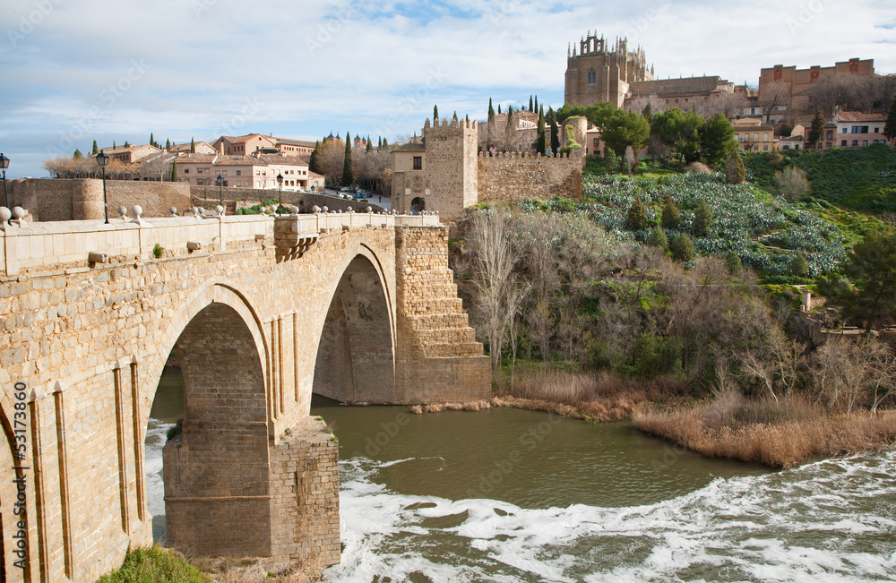 Toledo - Look to San Martin s bride