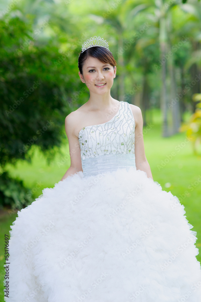 Chinese bride with wedding dress Chinese bride with wedding dress