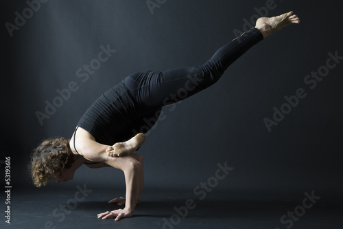 yoga ekapada galavasana flying crow pose side view