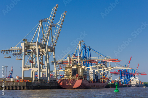 Containerschiffbeladung, Hafen Hamburg