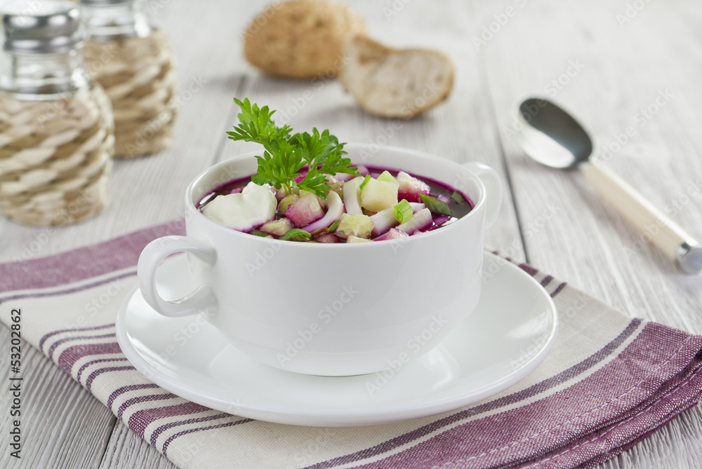 Beetroot soup with squid, cucumber and apple