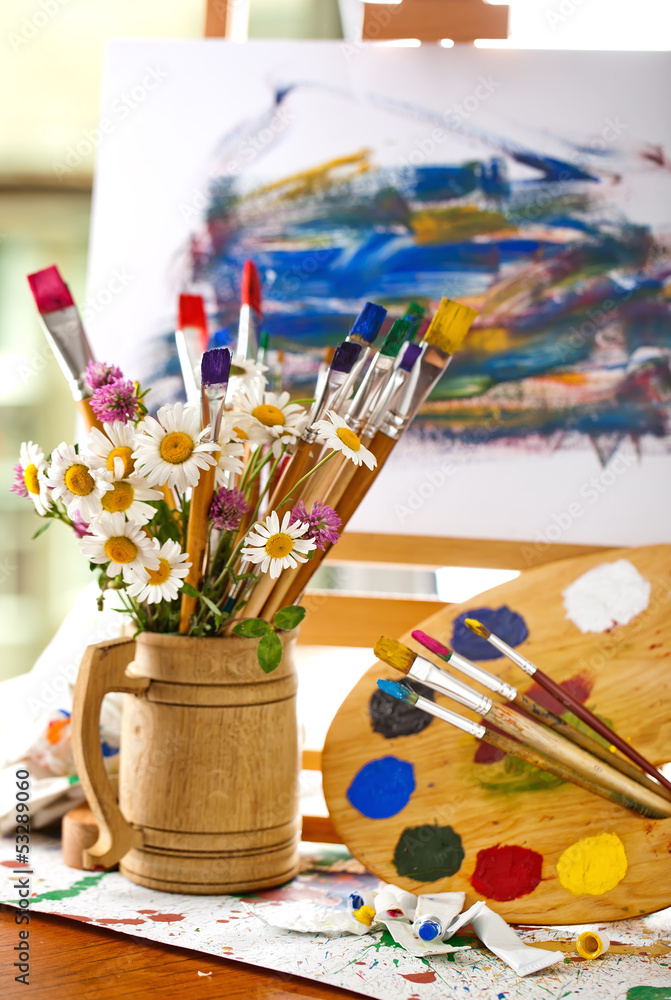 Fototapeta premium Paints and brushes
