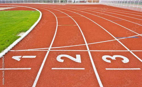 number on running track lines