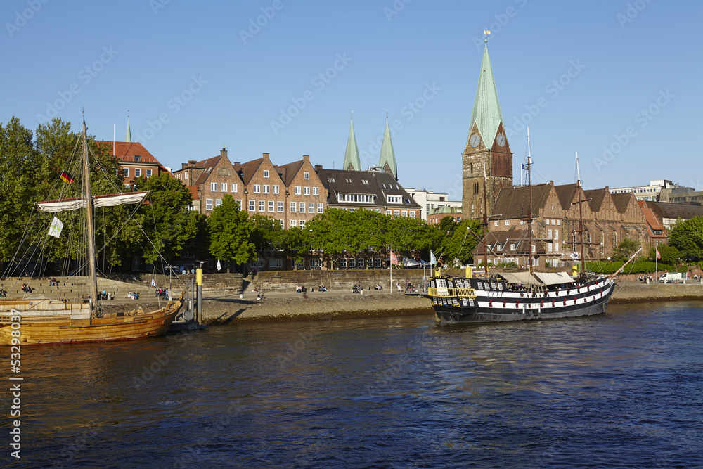 Obraz premium Bremen - Schlachte mit Martinikirche