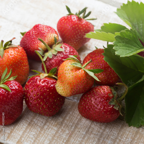 Fototapeta Naklejka Na Ścianę i Meble -  Fresh strawberry