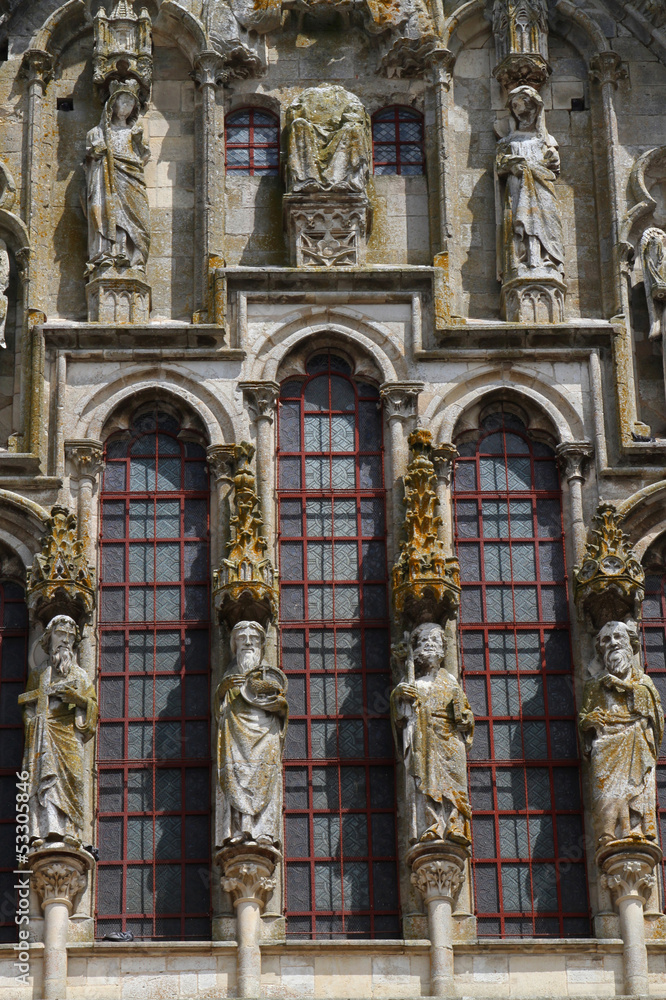 Façade de la basilique de Vézelay