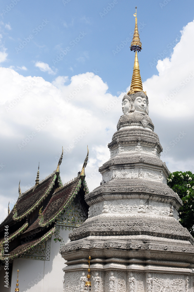 Fototapeta premium Ancient wat in Thailand