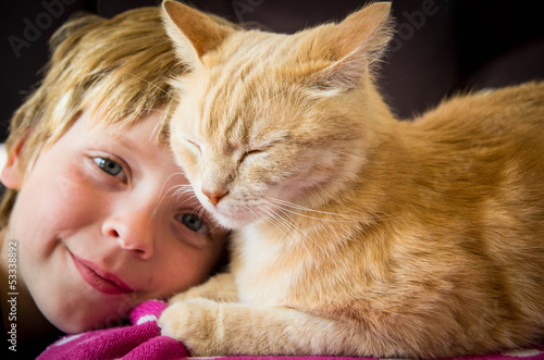 enfant et chat