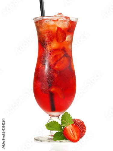 Cocktail mit Erdbeeren photo