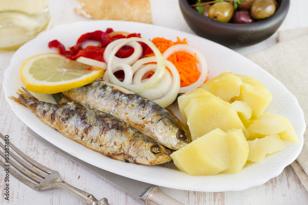 fried sardines with vegetables fried sardines with vegetables