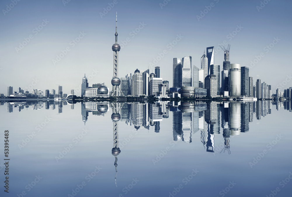 Fototapeta premium Shanghai bund at city landscape panoramic skyline