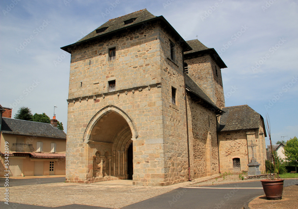Eglise de Lagraulière (Corrèze)