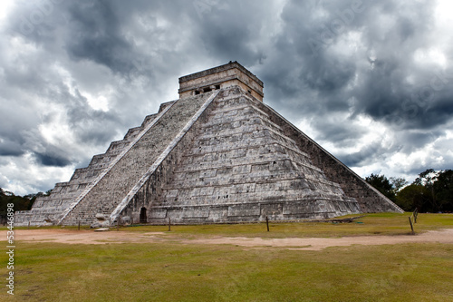 Kukulkan Pyramid in Chichen Itza on the Yucatan  Mexico