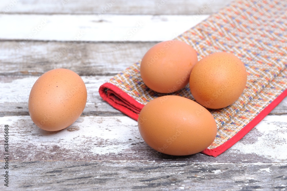Eggs Eggs