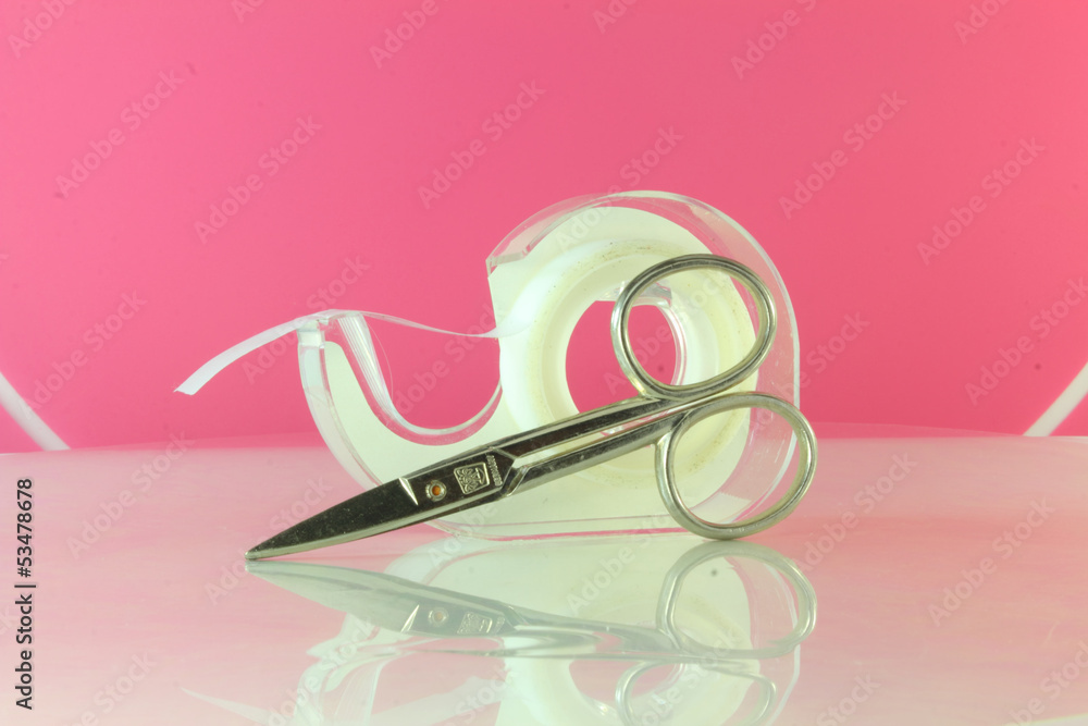Obraz premium transparent tape with scissors