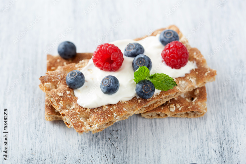 crisp bread with creme fraiche and berries crisp bread with creme fraiche and berries