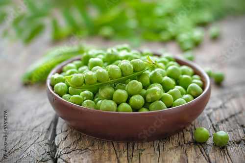 Green peas photo