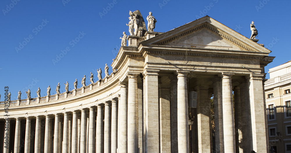 Fototapeta premium Vatican city colonnades