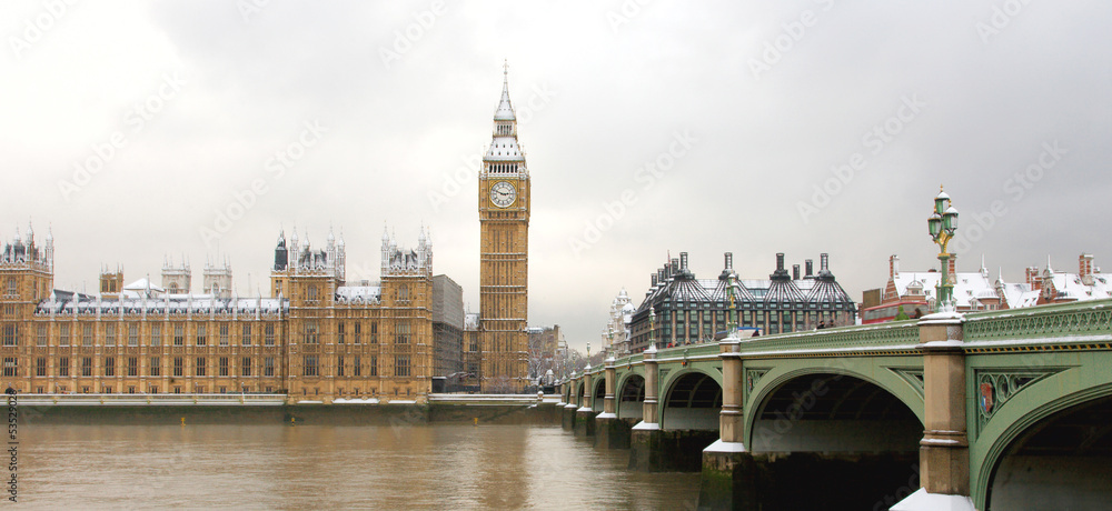 Fototapeta premium Snow Covered Westminster