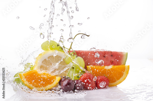 frutta estiva splash photo