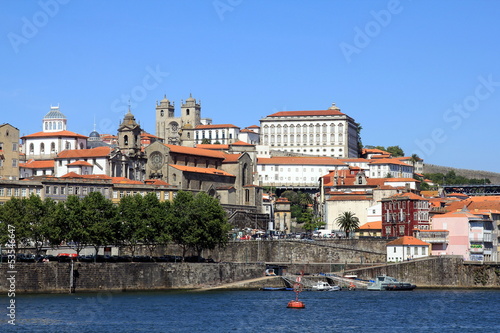 View of Porto with the cathedral Sé do Porto