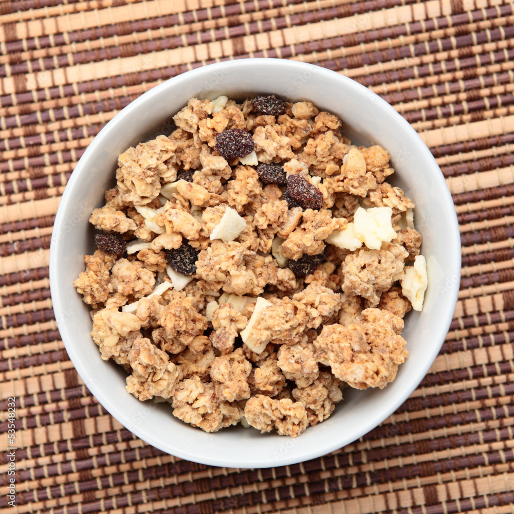 Cereal with Raisins and Apple