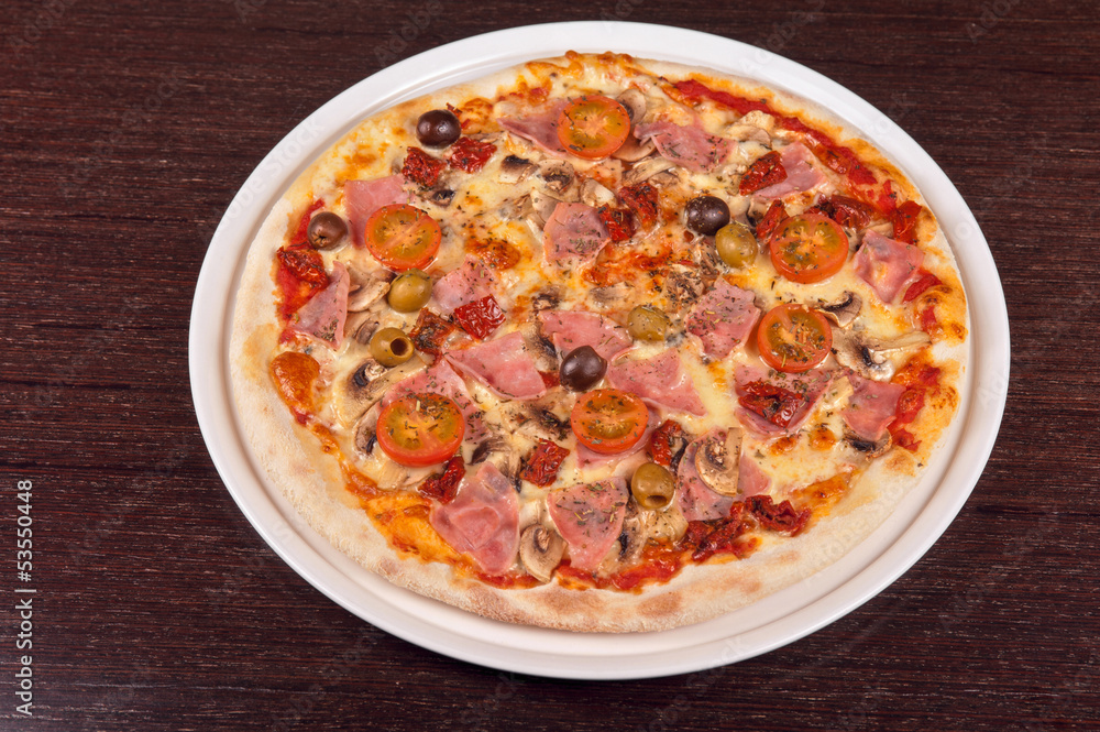 pizza with ham and mushrooms pizza with ham and mushrooms