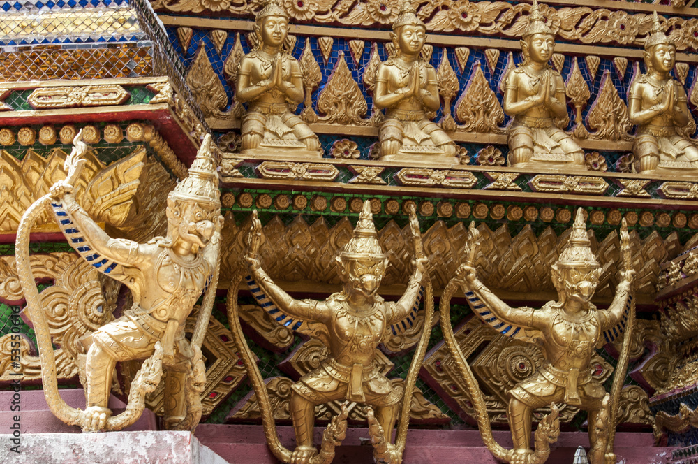 Fototapeta premium Interior of a Buddhist temple in Thailand