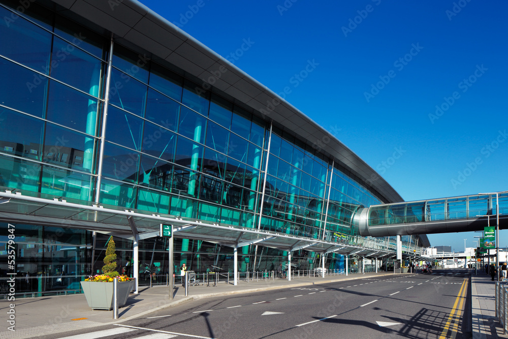 Obraz premium Terminal 2, lotnisko w Dublinie, Irlandia, otwarty w listopadzie 2010 roku