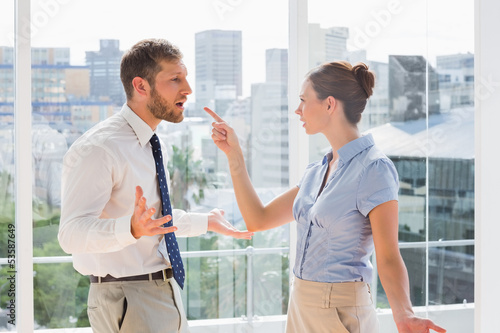 Foto Business team having a heated argument