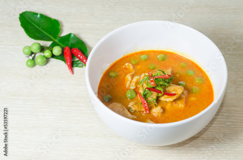 Dried red pork coconut curry (Panaeng)