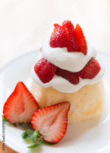 Fotografia, Obraz Strawberry shortcake dessert