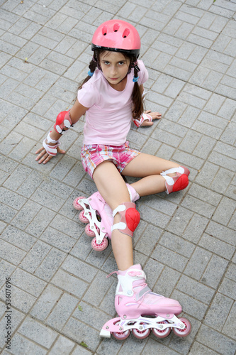 Little girl in roller skate...