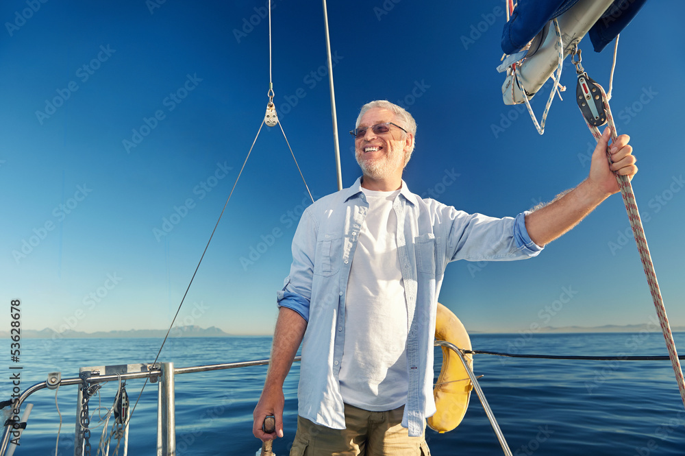 Naklejka premium sailing man captain