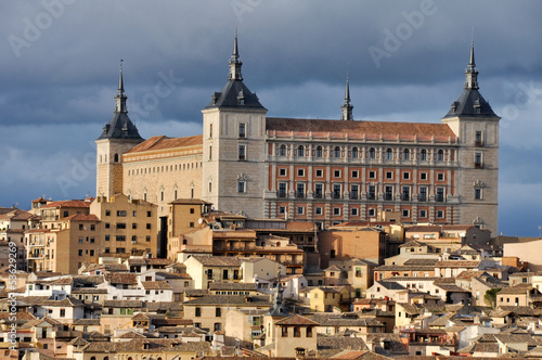 Vista del Alcazar de Toledo (España)