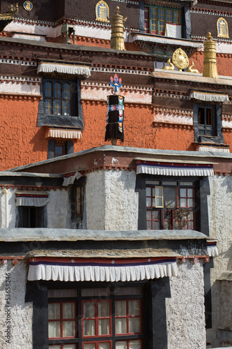 Palkhor Monastery in Tibet © piccaya