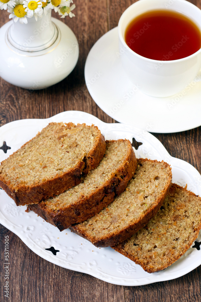 Pattypan cake with raisin Pattypan cake with raisin