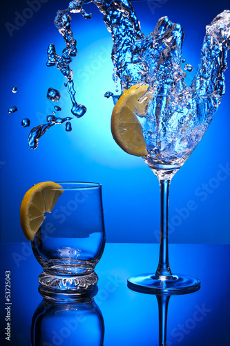 water glass blue lemon objekt clean