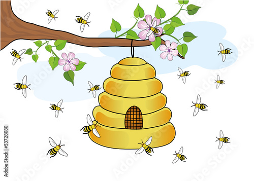 Bienensock am Baum