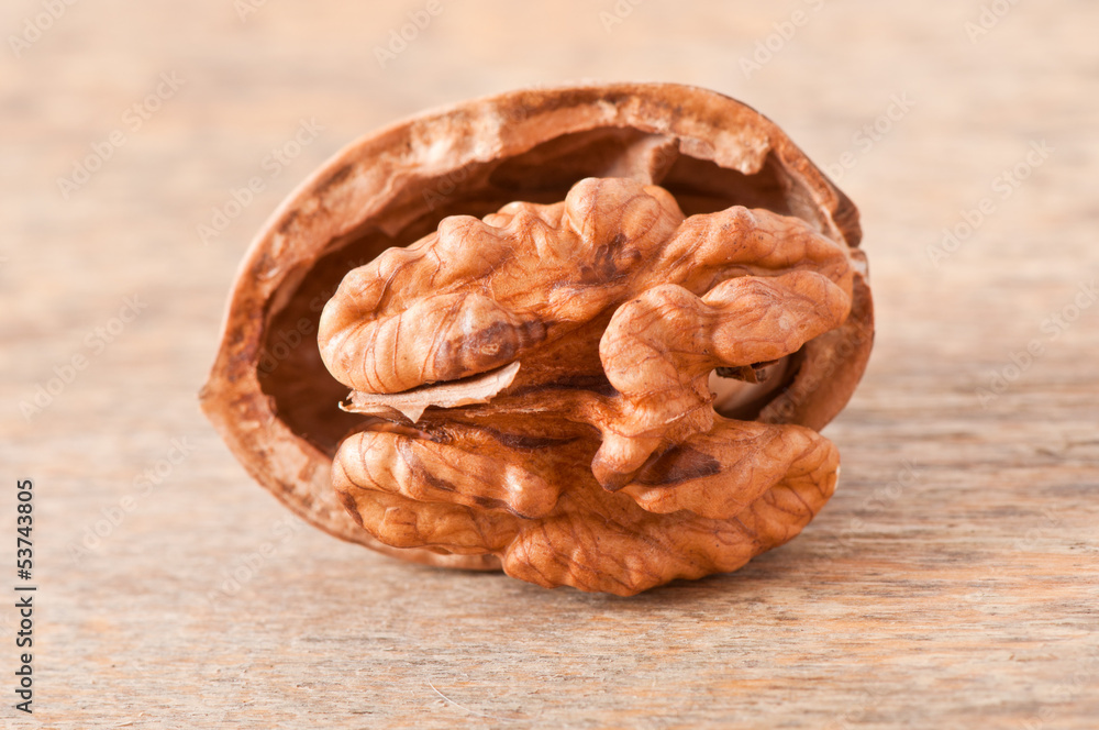 Fototapeta premium walnuts