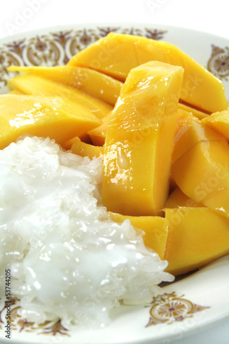 Thai Mango with Sticky Rice and Coconut Sauce Dessert